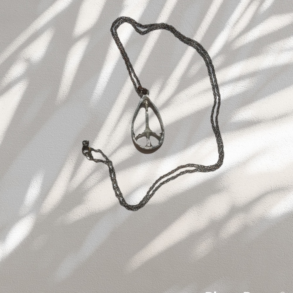 ☮️Peace Sign Costume Jewelry Necklace 24" Chain💟